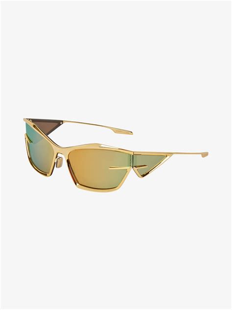 Giv Cut unisex sunglasses in metal .